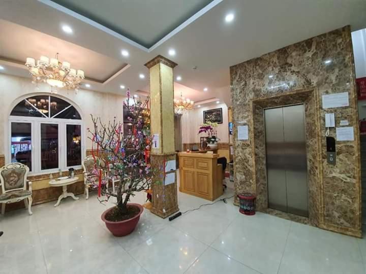 Bong Lua Vang Hotel Далат Экстерьер фото